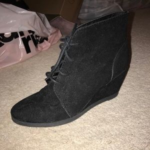 Brushed black suede booties